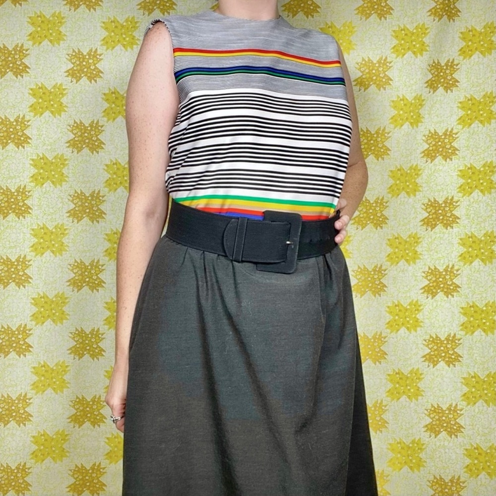 Vintage 80s black, white & rainbow striped dress 🌈